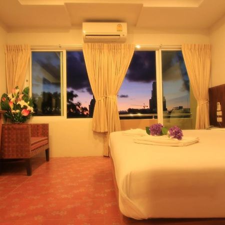 Good Nice 2 Guesthouse Patong Dış mekan fotoğraf
