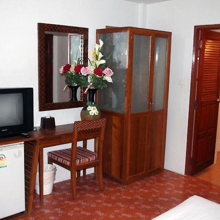 Good Nice 2 Guesthouse Patong Dış mekan fotoğraf