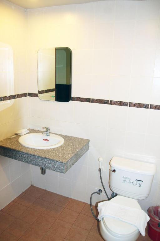 Good Nice 2 Guesthouse Patong Dış mekan fotoğraf