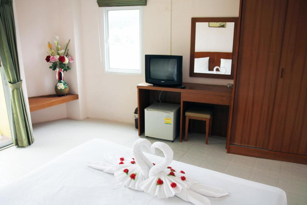 Good Nice 2 Guesthouse Patong Dış mekan fotoğraf
