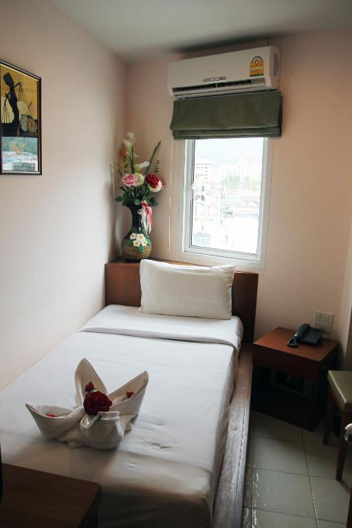 Good Nice 2 Guesthouse Patong Dış mekan fotoğraf