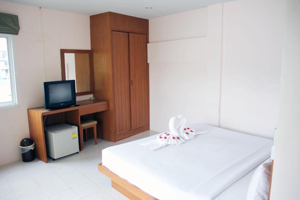 Good Nice 2 Guesthouse Patong Dış mekan fotoğraf